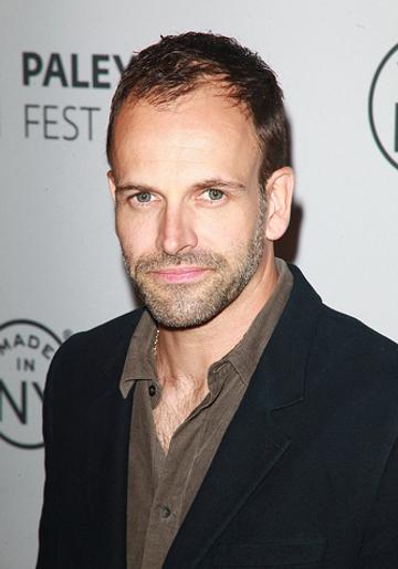 Cast of Elementary at Paleyfest Made in NY
