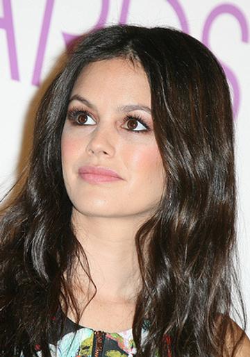 People's Choice 2014 Nominations with the 2 Broke Girls, Rachel Bilson &amp; friends
