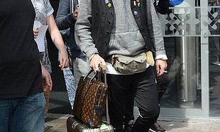 Macklemore arrives in Dublin Airport