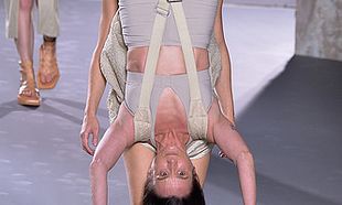 Models carrying models at Rick Owens' show at Paris Fashion Week Womenswear Spring/Summer 2016