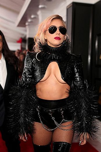 The GRAMMYs 2017 - Red Carpet