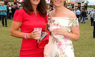 Kilbeggan Races Best Dress Lady Competition