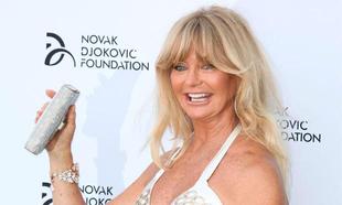 Goldie Hawn in early talks to play Amy Schumer's mother in new comedy Goldie Hawn in early talks to play Amy Schumer's mother in new comedy