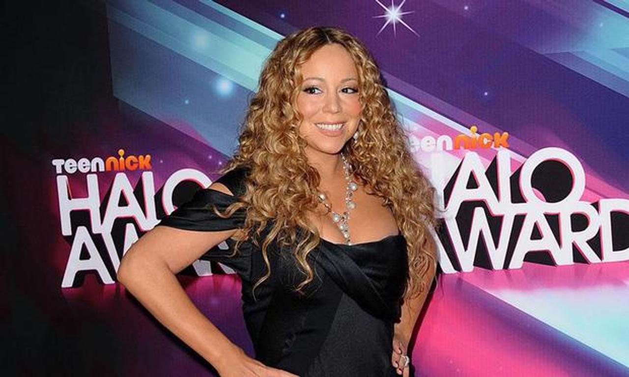 Mariah Carey's spends 115,000 pounds on a dog holiday to The Paws Seasons