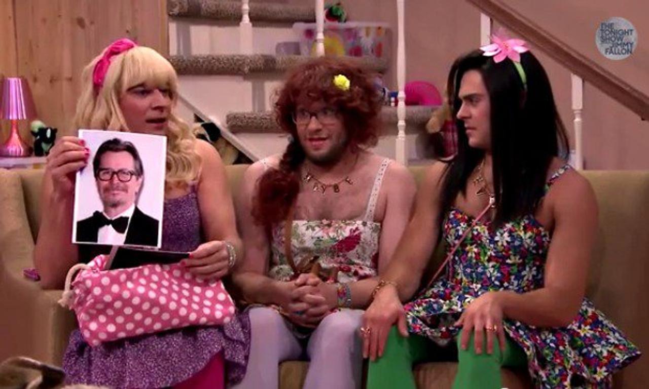 Watch Seth Rogen and Zac Efron dress up as teenage girls on Tonight Show