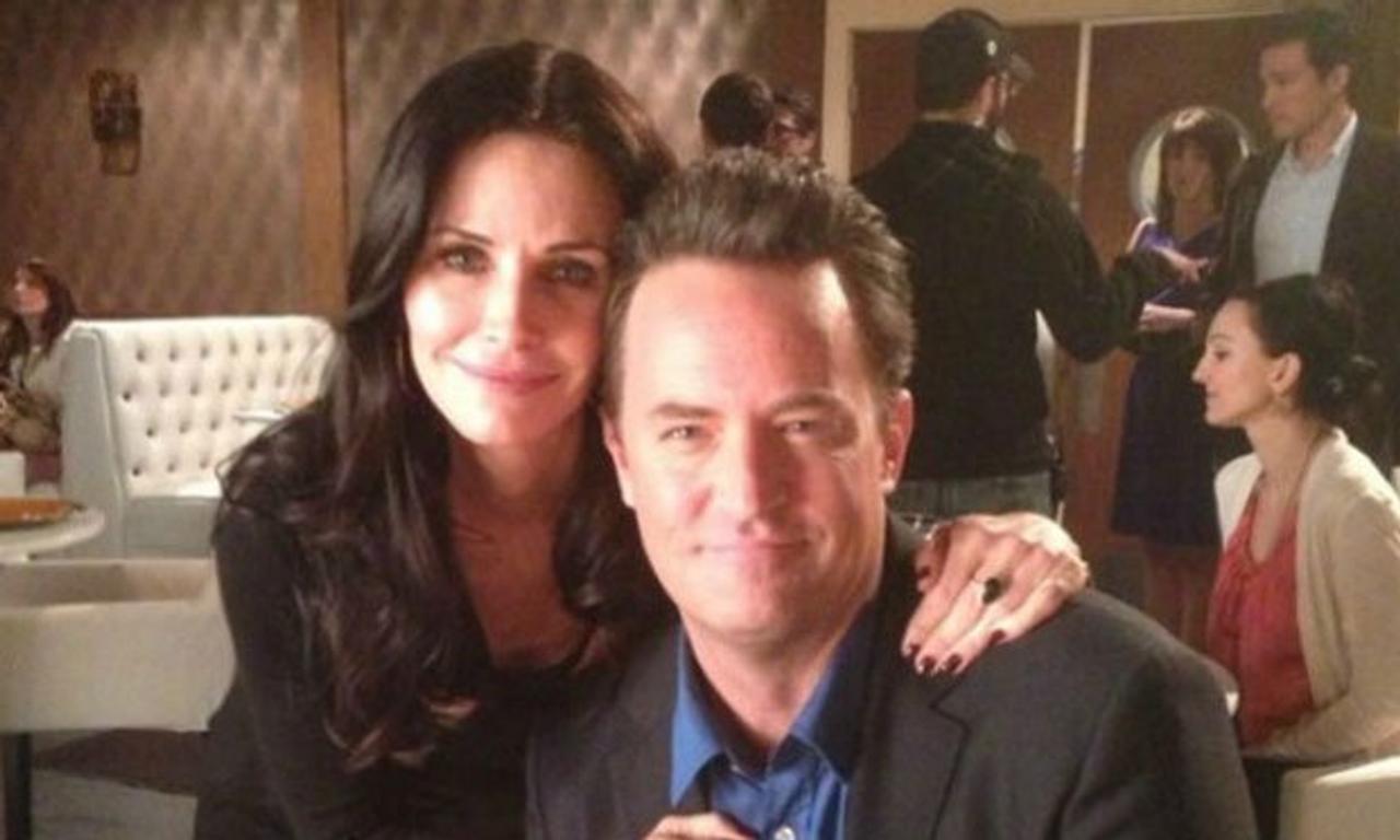 WATCH: Courteney Cox and Matthew Perry reunite for 'Go On'