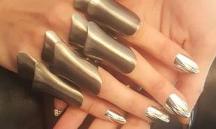 Have a look at Gigi Hadid's $2000 Met Gala manicure. Go on, it will only give you mild rage Have a look at Gigi Hadid's $2000 Met Gala manicure. Go on, it will only give you mild rage