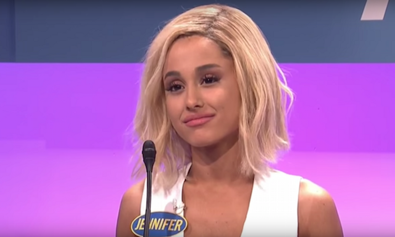 Watch Ariana Grande Does Spot On Impressions Of Jennifer Lawrence And Britney Spears On Snl 8005