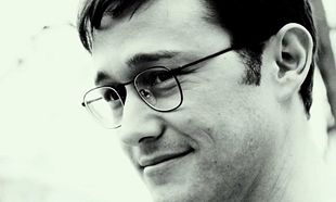 Watch: First trailer for Oliver Stone's Snowden biopic goes online Watch: First trailer for Oliver Stone's Snowden biopic goes online