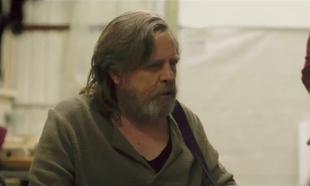 Watch: Mark Hamill got emotional the first time he saw Yoda on the set of The Last Jedi Watch: Mark Hamill got emotional the first time he saw Yoda on the set of The Last Jedi