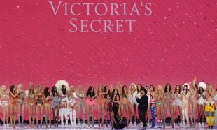 Pics: All the red carpet and onstage action from The Victoria's Secret Show - Jenner, Hadid, Gomez.. Pics: All the red carpet and onstage action from The Victoria's Secret Show - Jenner, Hadid, Gomez..