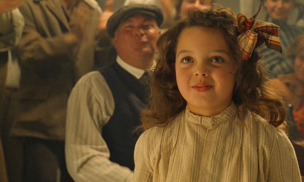 Here's what Cora, the girl from Titanic who got to dance with Leonardo DiCaprio, looks like now