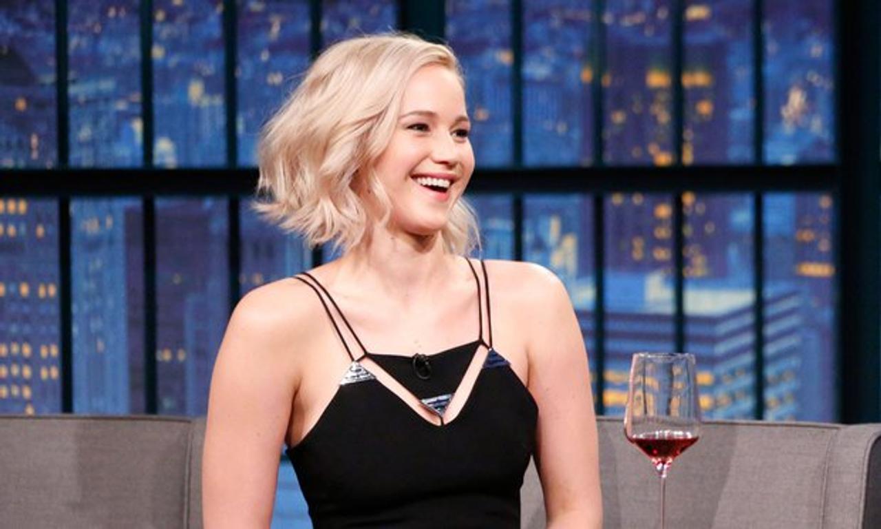 Watch: Jennifer Lawrence talks sex scenes with Chris Pratt, Amy Schumer and  asking Seth Meyers out