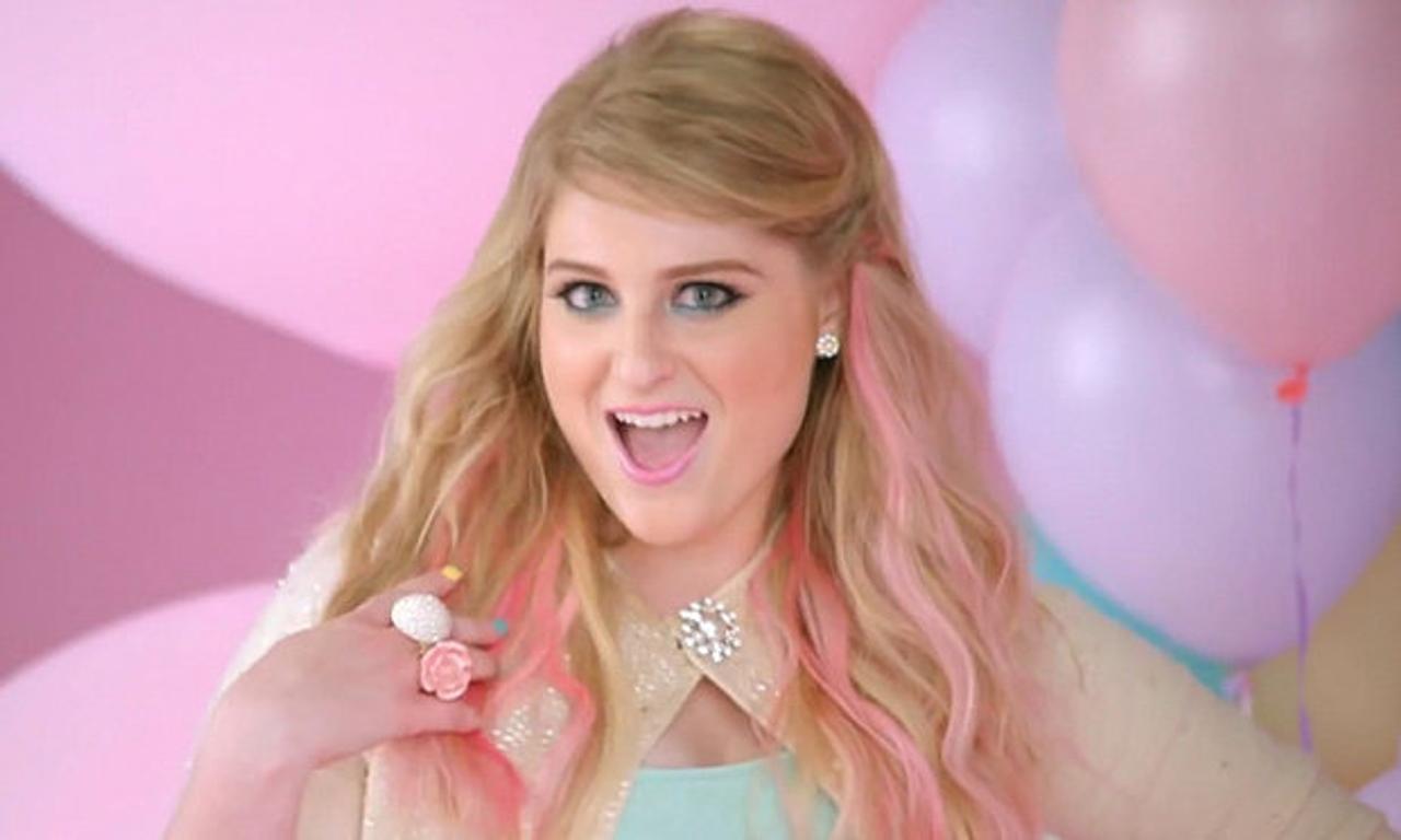 Meghan Trainor - Lips Are Movin (Official Music Video) 