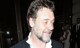 Russell Crowe Is Dracula Russell Crowe Is Dracula