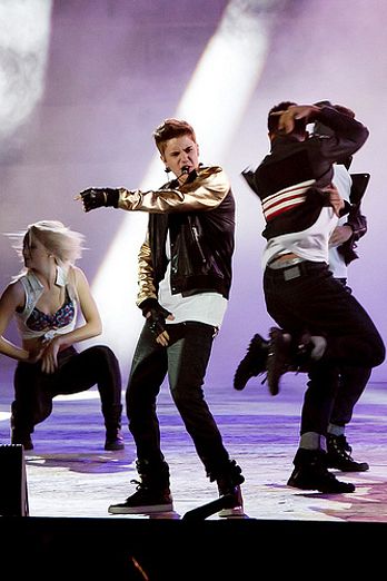 Justin Bieber performing live in Italy