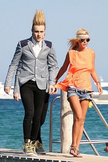 Tara Reid with the Jedward twins