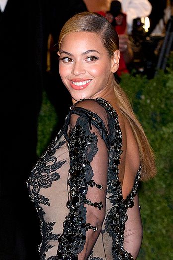 Beyonce preps for Super Bowl