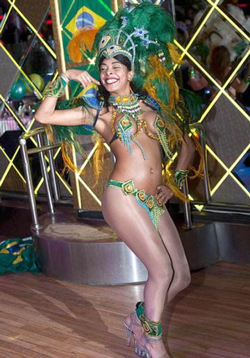 Miss Carnival 2013 - Adriana Vieira wins the final