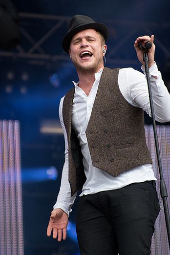 Diana Vickers, Olly Murs, Professor Green, Lucy Spraggan: Party In The Park Leeds 2013