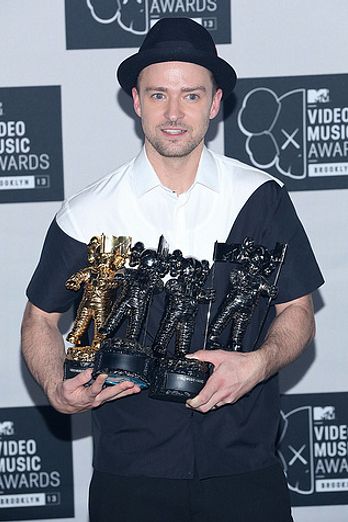 2013 MTV Video Music Awards - Press Room