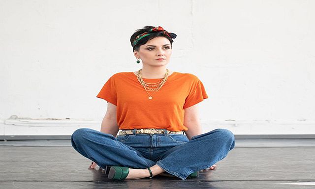 Edel Murphy Performs Motherland Songs