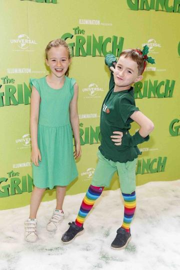 Isabelle Phelan (8) and Danielle Carolan (8) pictured at the Irish premiere screening of The Grinch at ODEON Point Village, Dublin. Picture Andres Poveda
