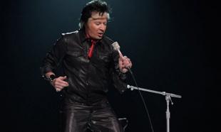 Jimmy Fallon dressed up as Trump singing Elvis, and it is everything Jimmy Fallon dressed up as Trump singing Elvis, and it is everything