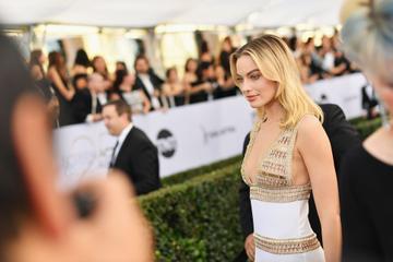 LOS ANGELES, CA - JANUARY 27:  Margot Robbie attends the 25th Annual Screen Actors Guild Awards at The Shrine Auditorium on January 27, 2019 in Los Angeles, California. 480543  (Photo by Mike Coppola/Getty Images for Turner)