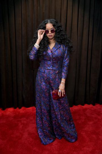 LOS ANGELES, CA - FEBRUARY 10:  H.E.R. attends the 61st Annual GRAMMY Awards at Staples Center on February 10, 2019 in Los Angeles, California.  (Photo by Neilson Barnard/Getty Images for The Recording Academy)