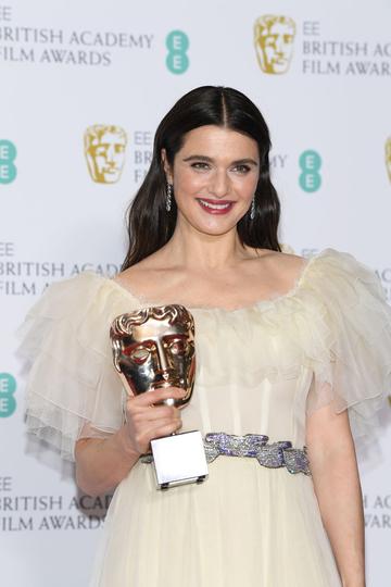 LONDON, ENGLAND - FEBRUARY 10:  Winner of the Supporting Actress award, Rachel Weisz poses in the press room during the EE British Academy Film Awards at Royal Albert Hall on February 10, 2019 in London, England. (Photo by Pascal Le Segretain/Getty Images)