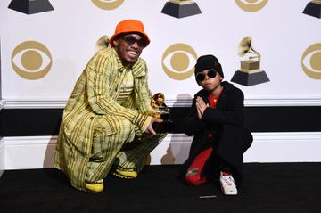 LOS ANGELES, CALIFORNIA - FEBRUARY 10: Anderson .Paak, winner of Best Rap Performance 'Bubblin',' poses in the press room with Soul Rasheed during the 61st Annual GRAMMY Awards at Staples Center on February 10, 2019 in Los Angeles, California. (Photo by Amanda Edwards/Getty Images)
