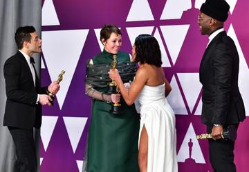 (L-R) Rami Malek, winner of Best Actor for 'Bohemian Rhapsody'; Olivia Colman, winner of Best Actress for 'The Favourite'; Regina King, winner of Best Supporting Actress for 'If Beale Street Could Talk'; and Mahershala Ali, winner of Best Supporting Actor for 'Green Book' pose in the press room during the 91st Annual Academy Awards at the Dolby Theater in Hollywood, California on February 24, 2019. (Photo by FREDERIC J. BROWN / AFP)        (Photo credit should read FREDERIC J. BROWN/AFP/Getty Images)