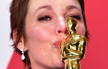 Best Actress winner for "The Favourite" Olivia Colman poses in the press room with her Oscar during the 91st Annual Academy Awards at the Dolby Theater in Hollywood, California on February 24, 2019. (Photo by Frederic J. BROWN / AFP)        (Photo credit should read FREDERIC J. BROWN/AFP/Getty Images)