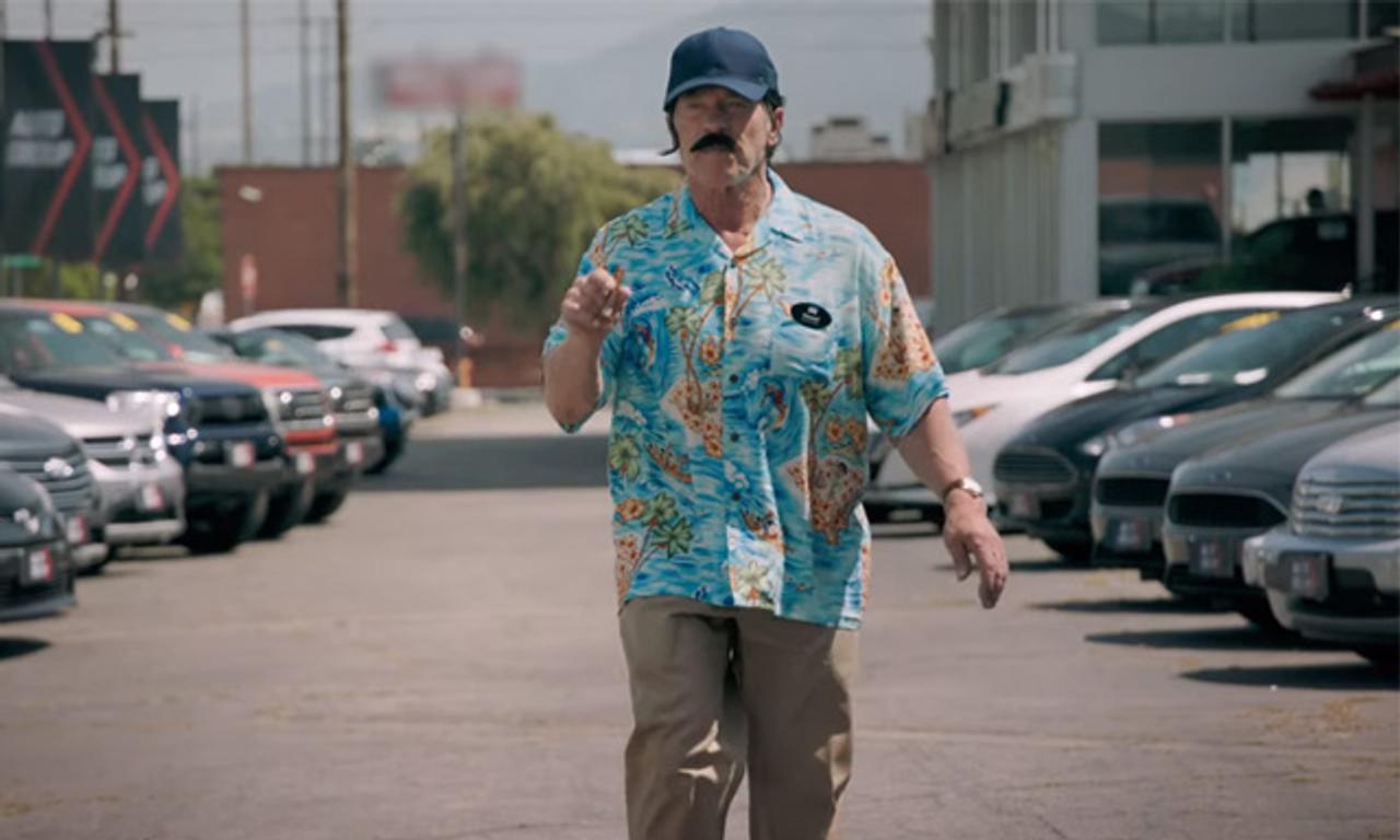 How did the people in this prank video not recognise Arnold Schwarzenegger?