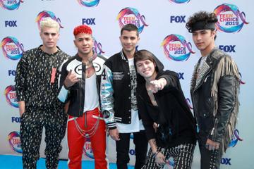 (L-R) Zabdiel De Jesús, Richard Camacho, Erick Brian Colon, Christopher Vélez, and Joel Pimentel of CNCO attend FOX's Teen Choice Awards 2019. (Photo by Rich Fury/Getty Images)