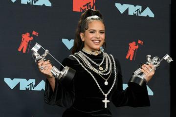 ROSALÍA poses with awards in the Press Room during the 2019 MTV Video Music Awards at Prudential Center on August 26, 2019 in Newark, New Jersey. (Photo by Roy Rochlin/Getty Images for MTV)