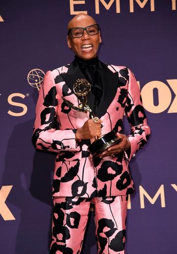 US drag queen and actor RuPaul poses with the Emmy for Outstanding Competition Program during the 71st Emmy Awards at the Microsoft Theatre in Los Angeles on September 22, 2019. (Photo by Robyn Beck/Getty Images)