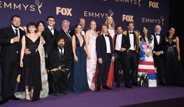 Maisie Williams, Isaac Hempstead Wright, Emilia Clarke, Peter Dinklage, Sophie Turner, Gwendoline Christie and cast pose with the Emmy for Outstanding Drama Series "Game Of Thrones" during the 71st Emmy Awards at the Microsoft Theatre in Los Angeles on September 22, 2019. (Photo by Robyn Beck/Getty Images)