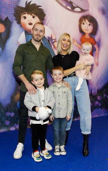 Paul Quinn and Rosie Connolly with Harry (4), Ruben (6)  and Remi (5 mths) pictured at a special preview screening of DreamWorks Animation ABOMINABLE at Odeon Point Square, Dublin. Picture Andres Poveda