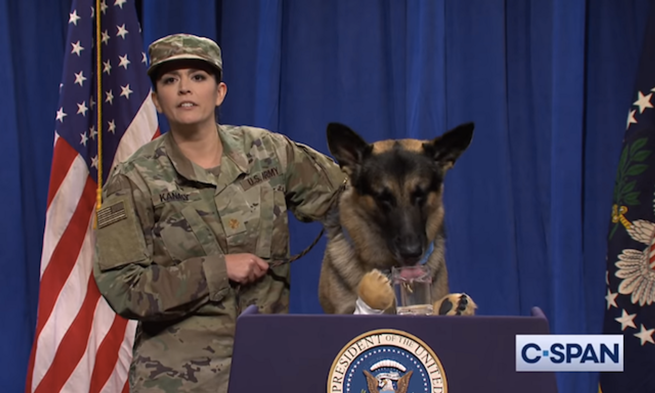 Nobody could keep it together during this 'SNL' sketch with a dog