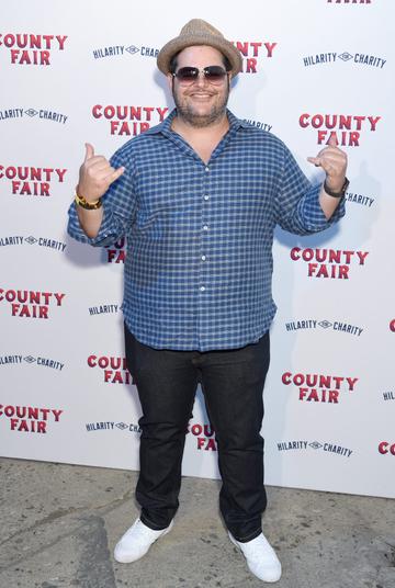 LOS ANGELES, CALIFORNIA - SEPTEMBER 14: Josh Gad attends Hilarity For Charity's County Fair hosted by Seth Rogen &amp; Lauren Miller Rogen at The Row on September 14, 2019 in Los Angeles, California. (Photo by Gregg DeGuire/Getty Images for Hilarity for Charity)