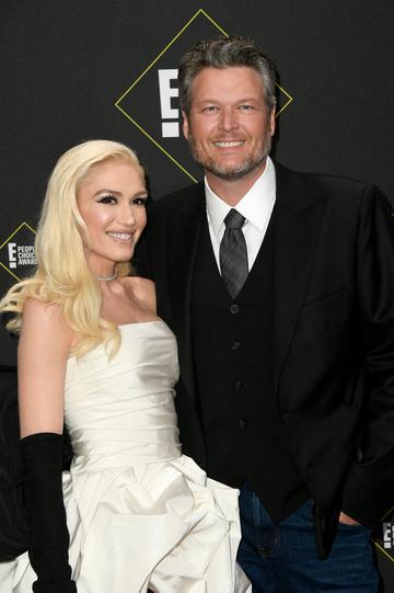 Gwen Stefani and Blake Shelton attend the 2019 E! People's Choice Awards at Barker Hangar on November 10, 2019 in Santa Monica, California. (Photo by Frazer Harrison/Getty Images)
