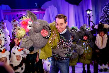 Ryan Tubridy is pictured with children from the Spotlight stage school at the set reveal for The Late Late Toy Show 2019 which will take place on Friday 29th November at 9:35pm on RTÉ One. Picture: Andres Poveda