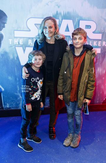 Debbie O'Donnell with sons Sam (6) and Marcus (12) pictured at the Irish premiere screening of Star Wars: The Rise of Skywalker at Cineworld, Dublin.
Picture: Andres Poveda
