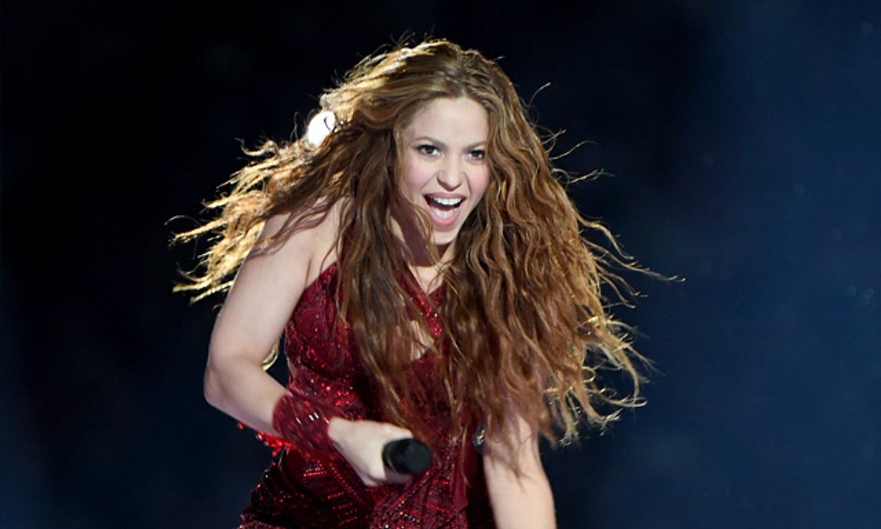 Spanish prosecutors call for Shakira to spend 8 years in jail for tax fraud