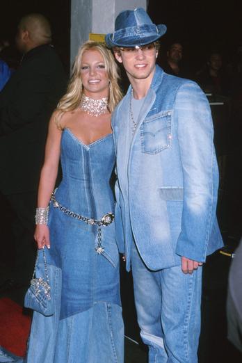Iconic celebrity fashion moments that made history