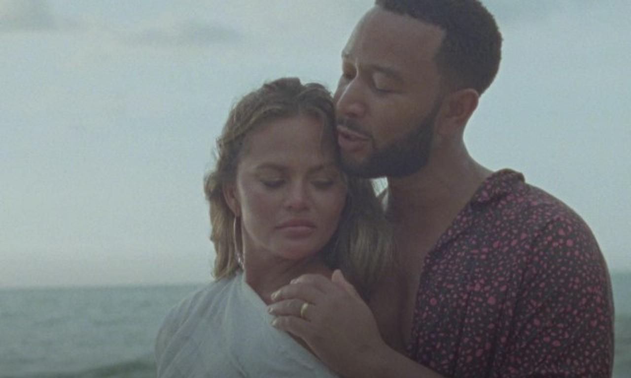 Chrissy Teigen announces she and John Legend are expecting another baby