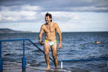 Rugby player Harry McNulty is pictured at Seapoint Dublin helping men’s health charity Movember announces LOCKDOWN – SHAVE DOWN – GET DOWN, an initiative to encourage healthy conversations surrounding mental health. 
 
Picture Andres Poveda
