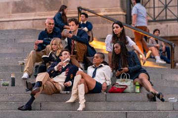 Evan Mock, Emily Alyn Lind, Thomas Doherty, Eli Brown, Jordan Alexander, Zion Moreno and Savannah Lee Smith are seen filming for 'Gossip Girl' outside the Metropolitan Museum of Art in the Upper East Side on November 10, 2020 in New York City. (Photo by Gotham/GC Images)
